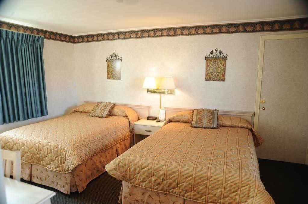 Wilbraham Inn Ludlow Esterno foto